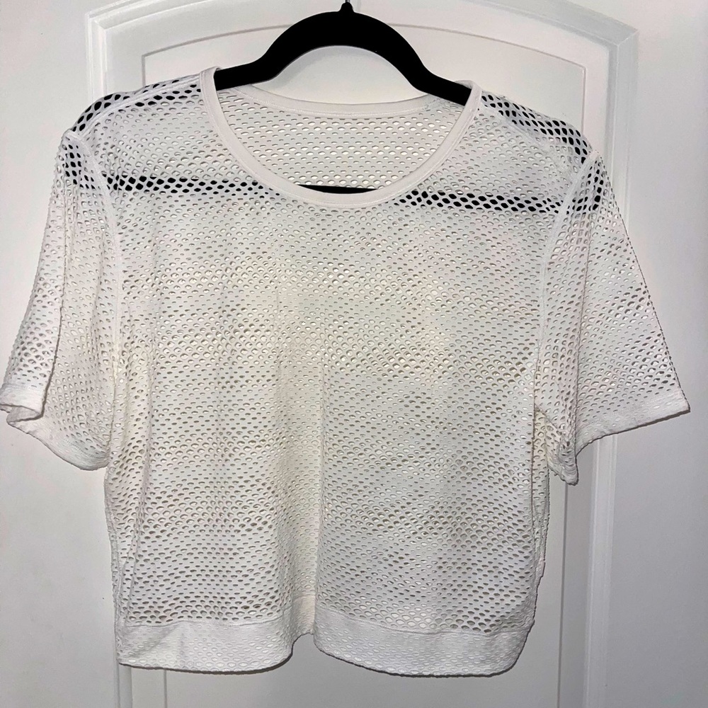 EUC Lululemon Sweat Your Heart Out Short Sleeve White //
Size 8